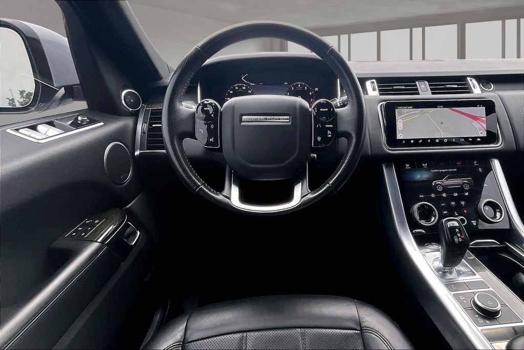 Used 2020 White Land Rover HSE image 5