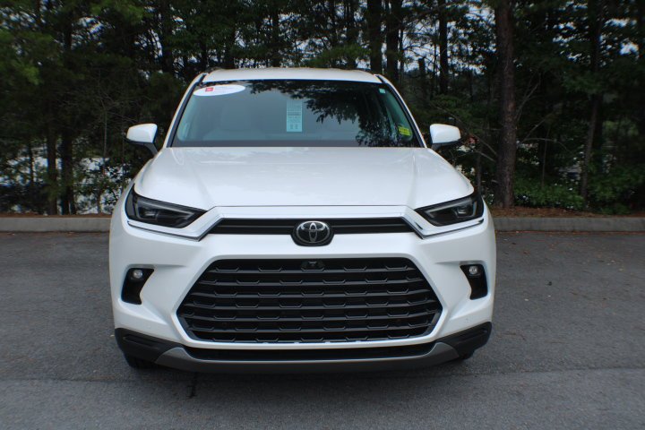 Certified Used 2024 Wind Chill Pearl Toyota Limited image 19