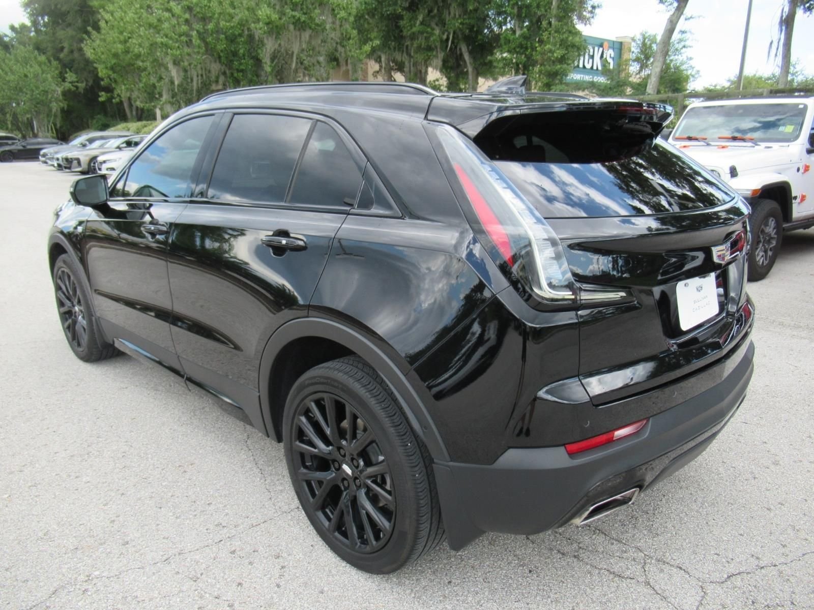 Used 2022 Black Cadillac Sport image 5