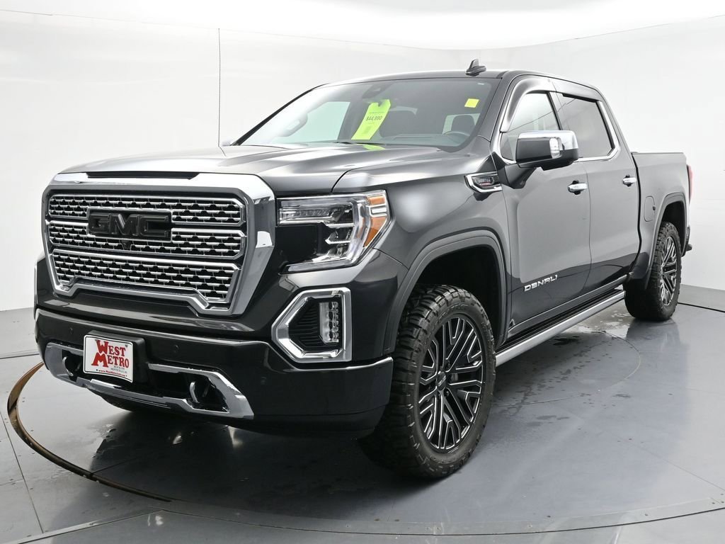2020 GMC Sierra 4WD Crew Cab Short Box Denali's photo