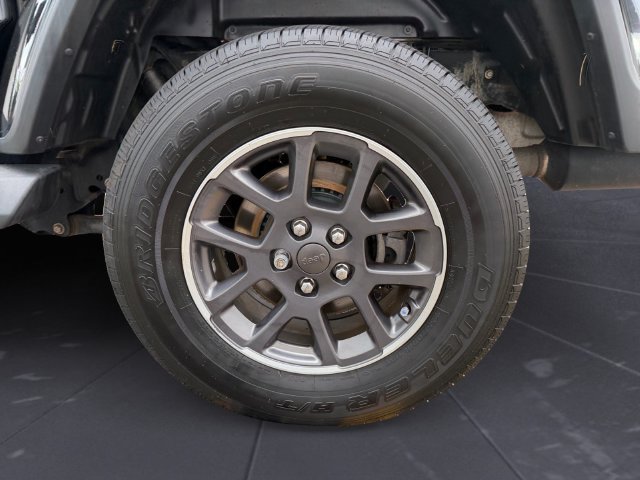 Used 2020 Black Jeep Overland image 45