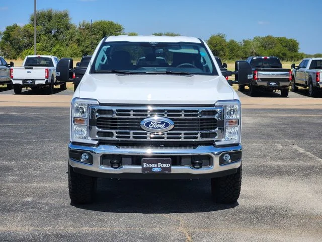 New 2027 Oxford White Ford F-250® XLT image 2