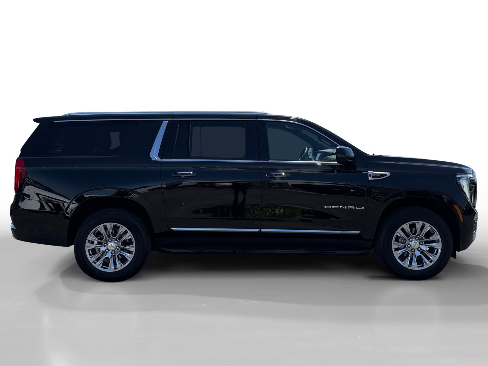 Used 2025 Onyx Black GMC Denali image 6