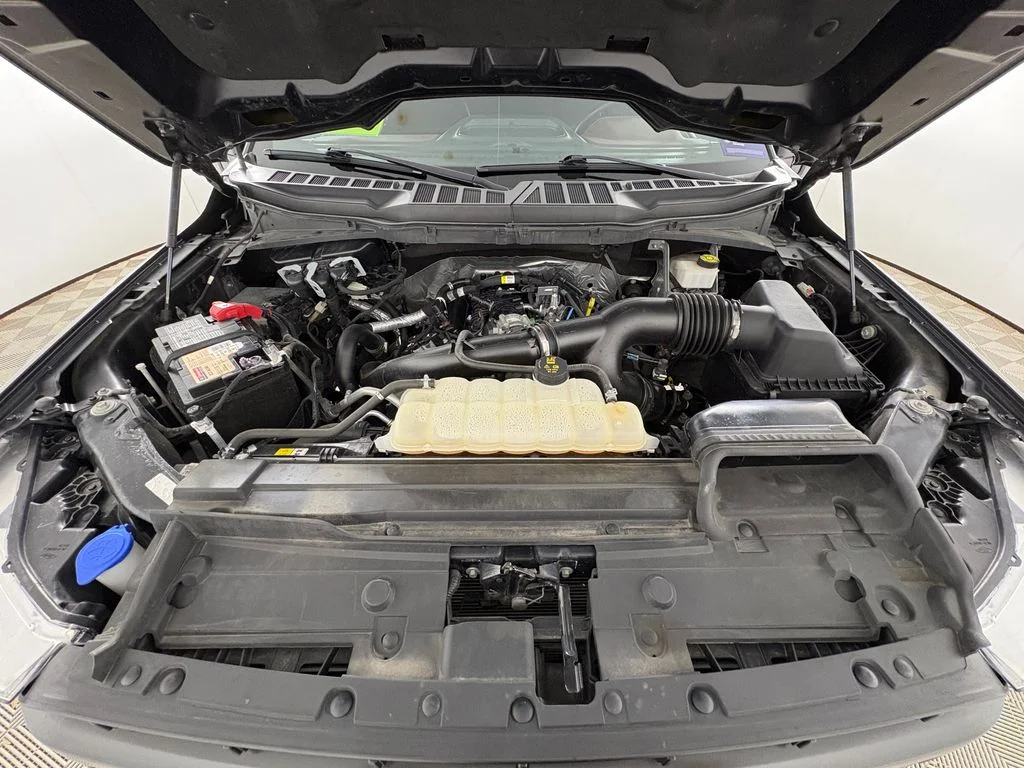 Certified Used 2023  Ford Lariat image 33