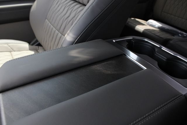 New 2026 Glacier Gray Metallic Tri-Coat Ford Platinum image 19