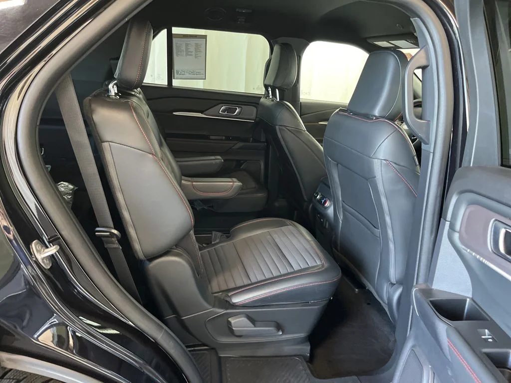 Used 2025 Black Ford ST-Line image 21