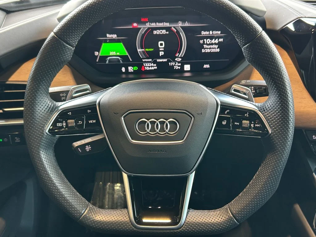 2023 Audi e-tron GT Premium Plus - Photo 18