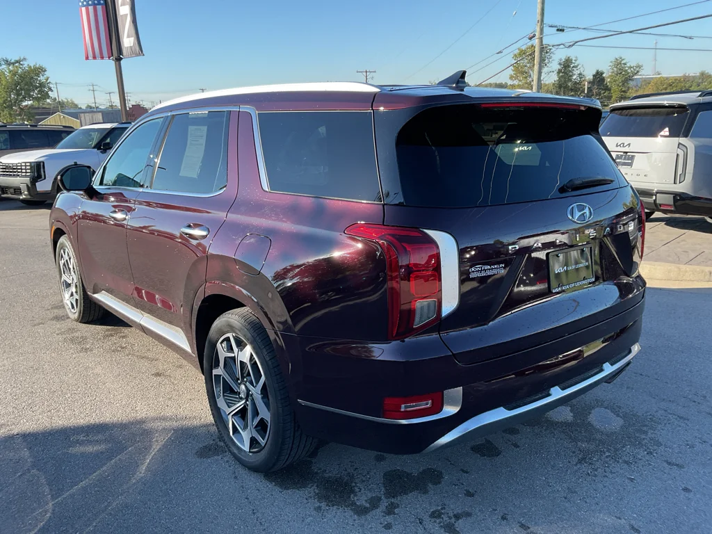 Used 2022 Sierra Burgundy Hyundai Calligraphy image 8
