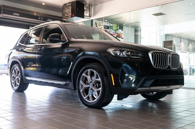 2022 BMW X3 xDrive30i's photo