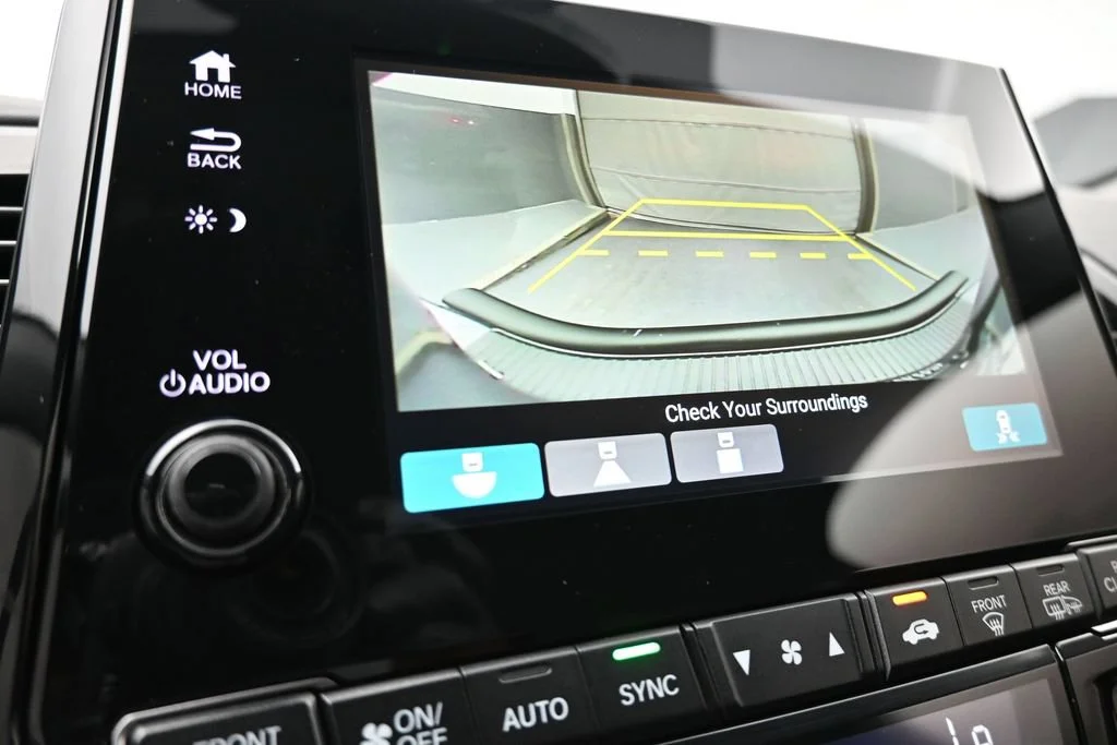 Used 2023  Honda EX-L image 19