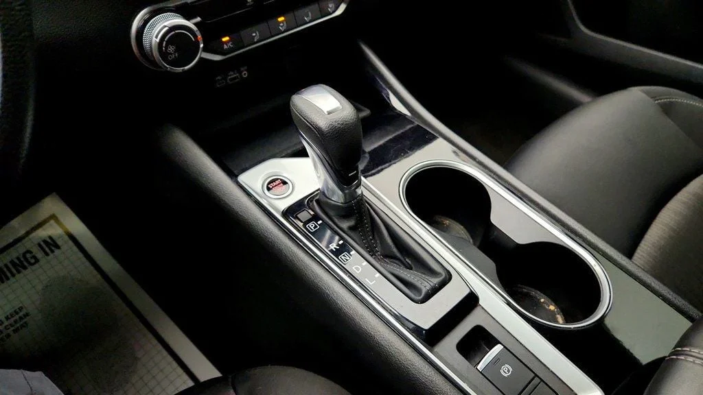 Used 2024 Super Black Nissan 2.5 SV AWD Sedan image 15