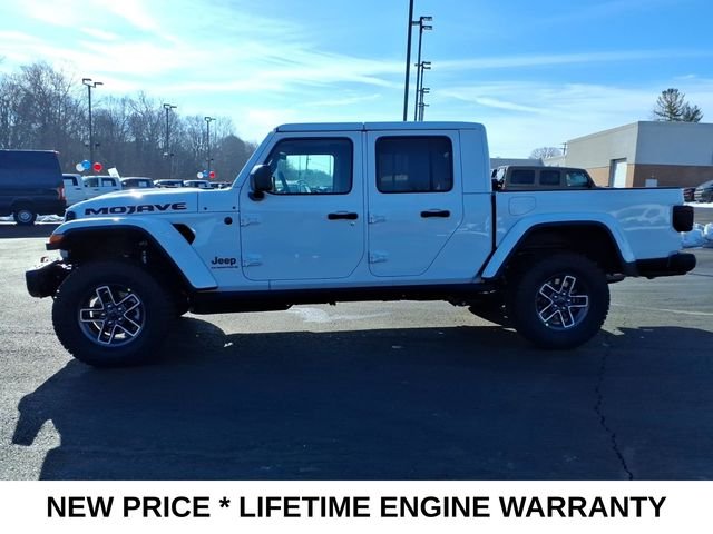 New 2026 Bright White Clear-Coat Exterior Paint Jeep Mojave image 4