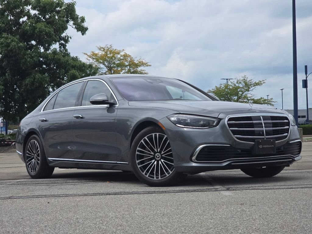 Certified Used 2022 Selenite Gray Metallic Mercedes-Benz S 580 image 2