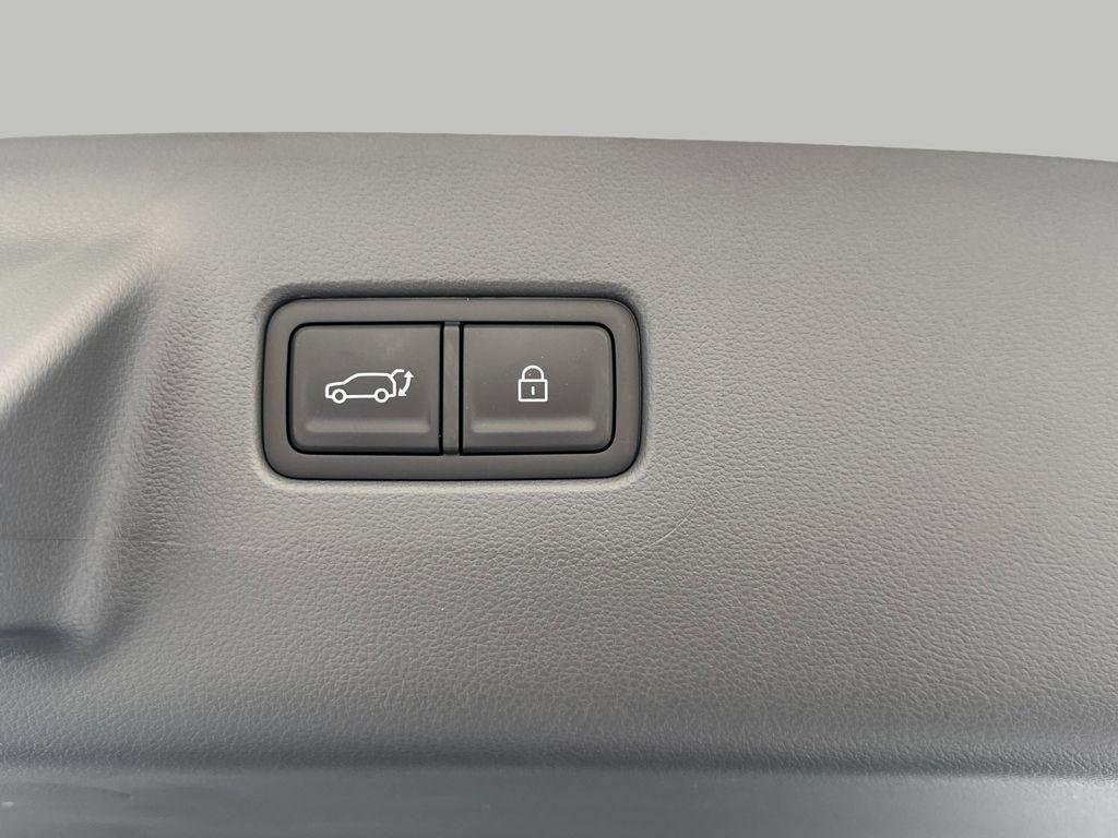 New 2026 Serenity White Hyundai SE FWD image 24