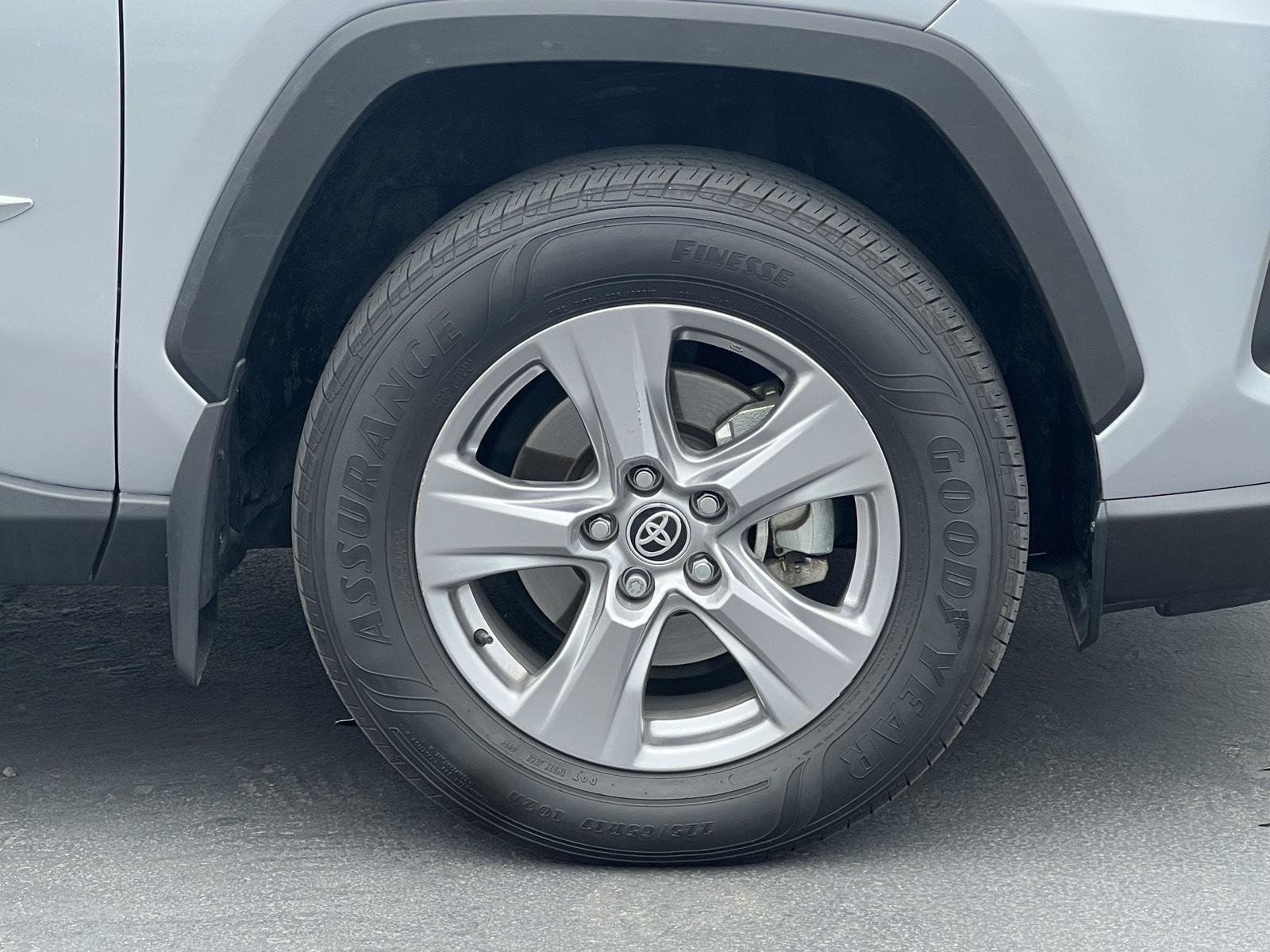 Used 2024 Silver Sky Metallic Toyota XLE image 16