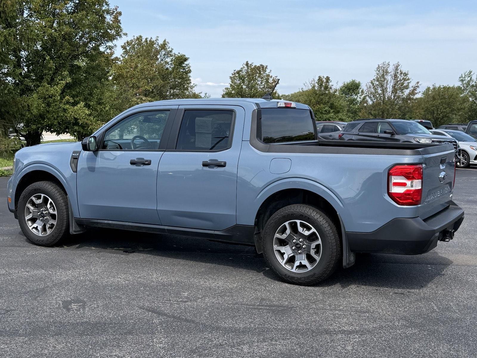 Used 2024 Azure Gray Metallic Tri-Coat Ford XLT image 5