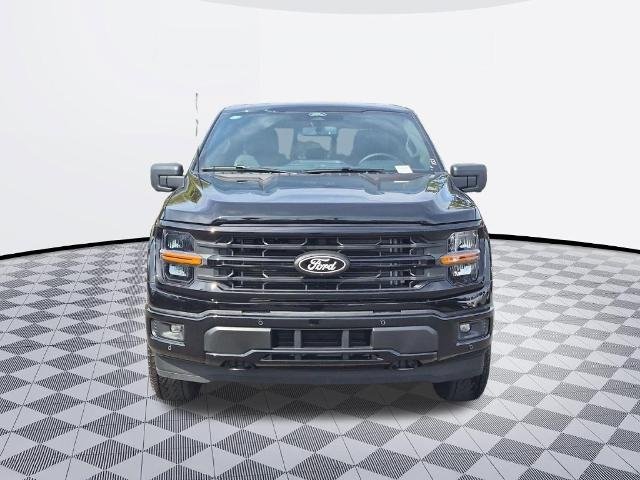 New 2026 Agate Black Metallic Ford XLT image 9