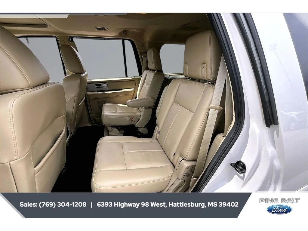 Used 2016 White Platinum Tri-Coat Metallic Ford Limited image 19