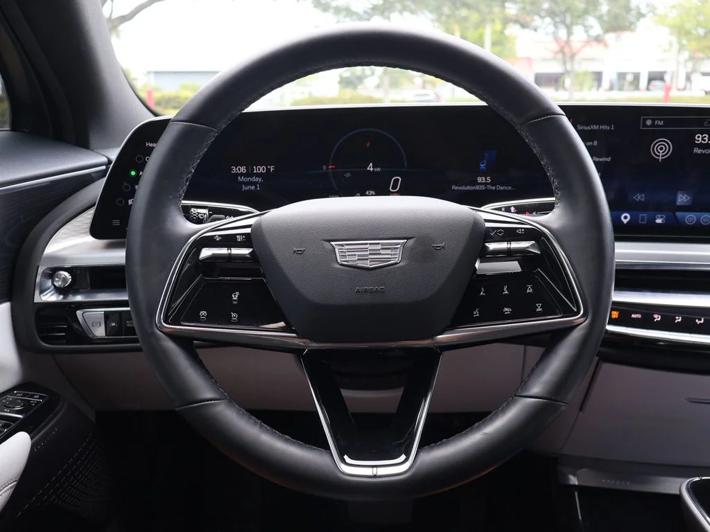 Used 2025 Black Cadillac Luxury image 45