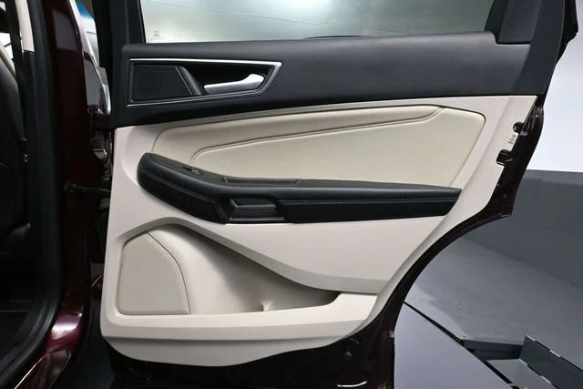 2021 Ford Edge Titanium - Photo 41