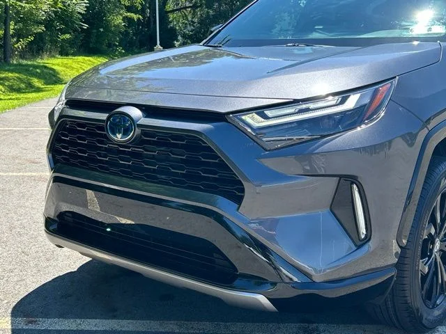 Certified Used 2024  Toyota XSE image 9