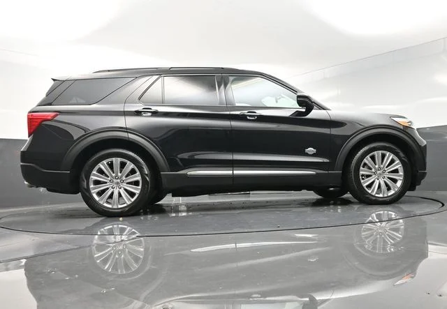 Used 2021 Black Ford King Ranch image 42