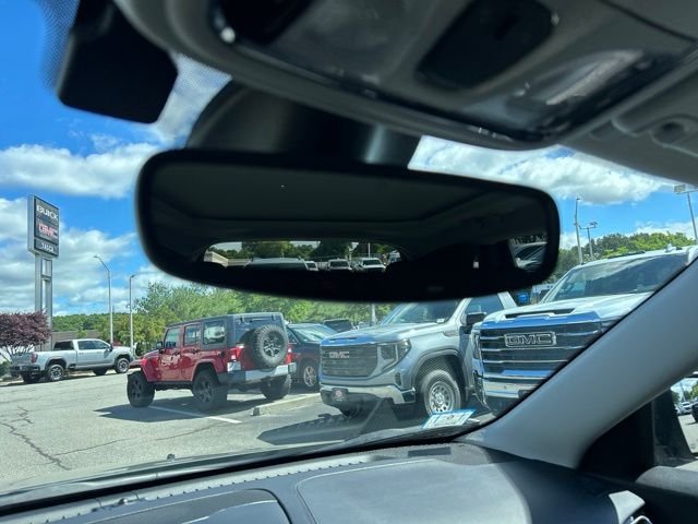 Used 2023 Gray Jeep Altitude image 32