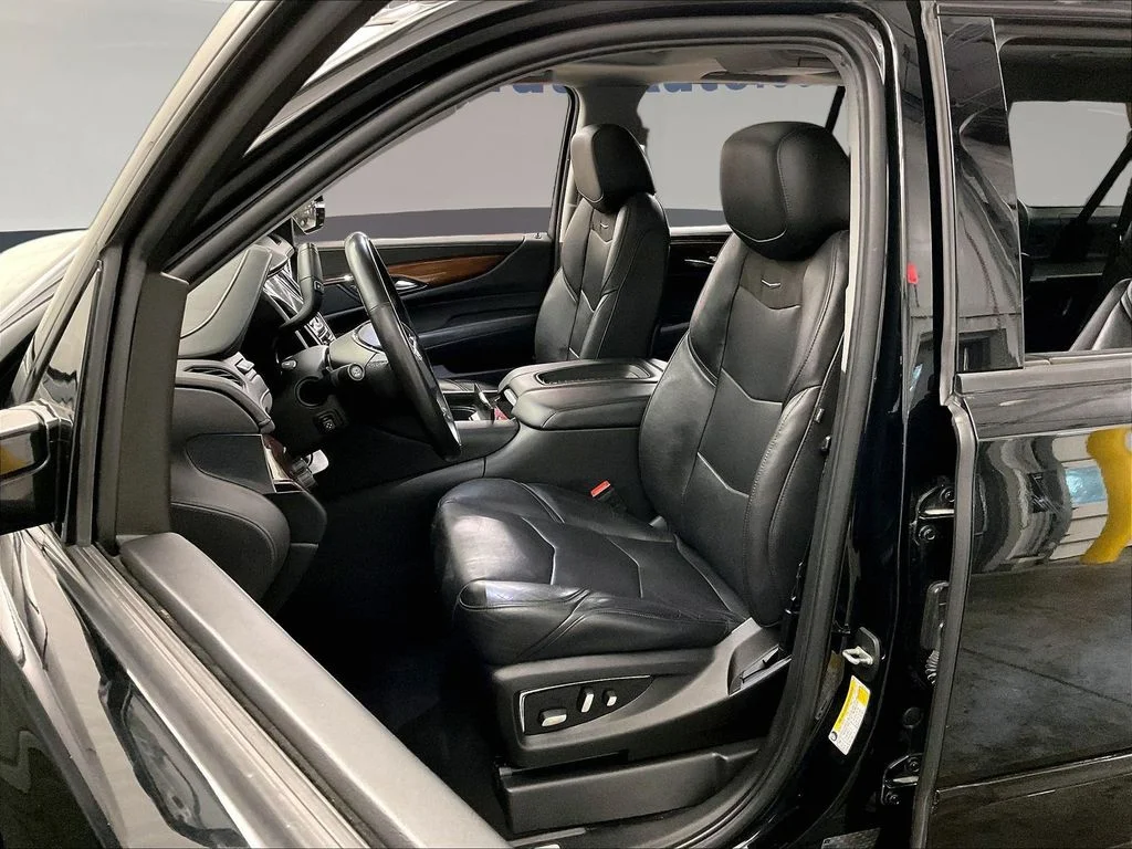 Used 2019 Black Cadillac Premium image 29