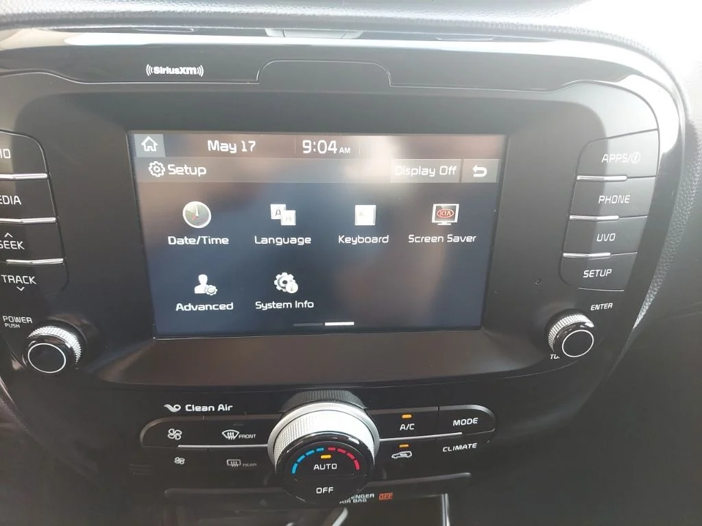 Used 2018 Black Kia Exclaim image 26