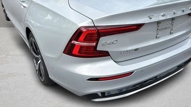 Used 2024 Silver Volvo Ultimate image 34