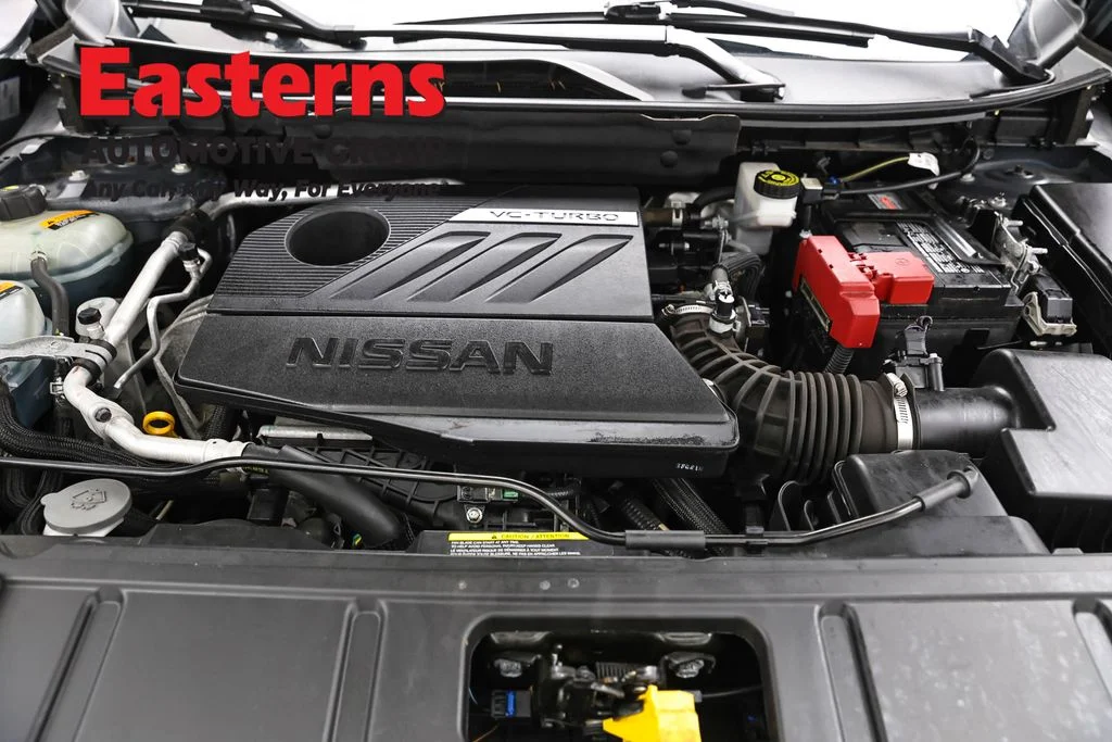 Used 2023 Gray Nissan S image 7