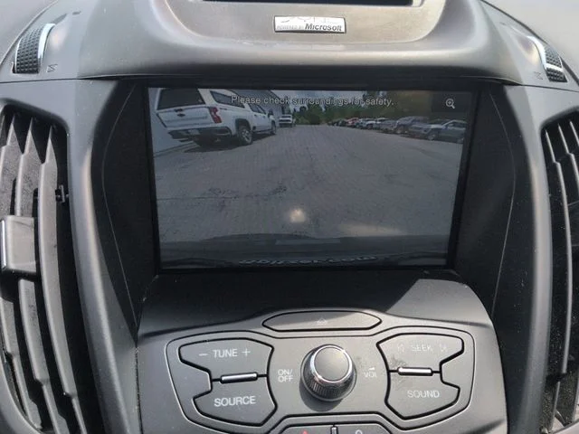 Used 2014 Gray Ford SE image 16