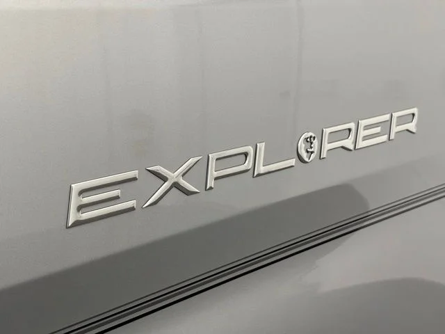 New 2026 Silver Ford Explorer Limited SE image 54