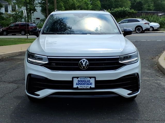 Certified Used 2024 White Volkswagen 2.0T SE R-Line Black image 4