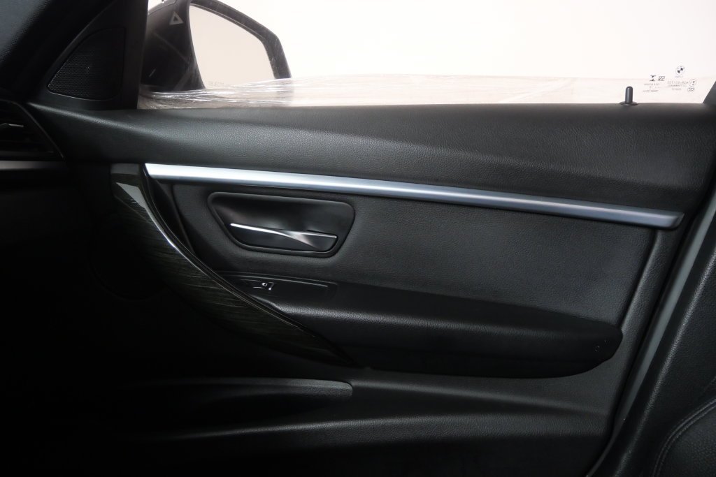 Used 2018 Mineral Gray Metallic BMW 330i image 27