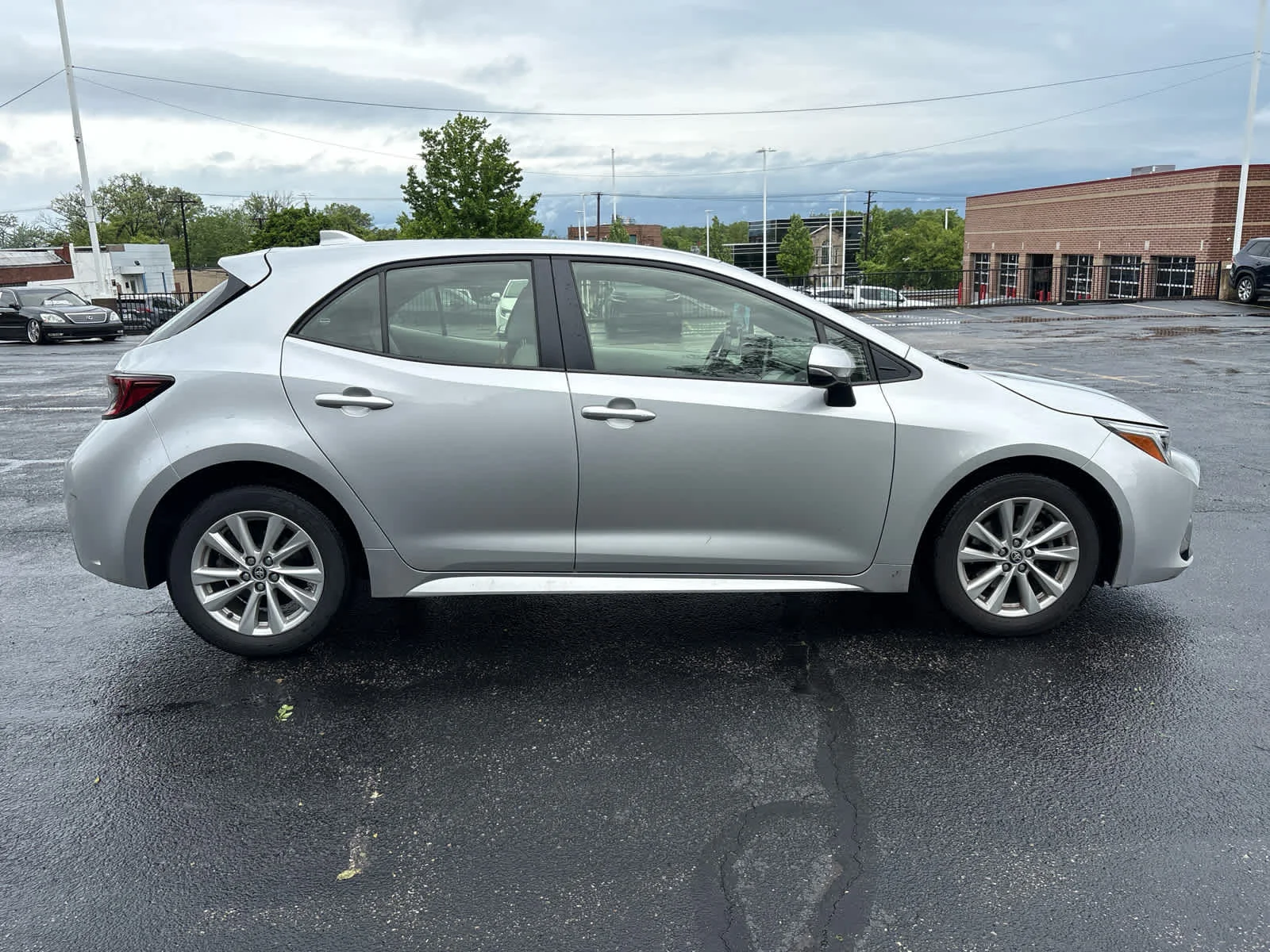 Used 2023 Classic Silver Metallic Toyota SE image 10