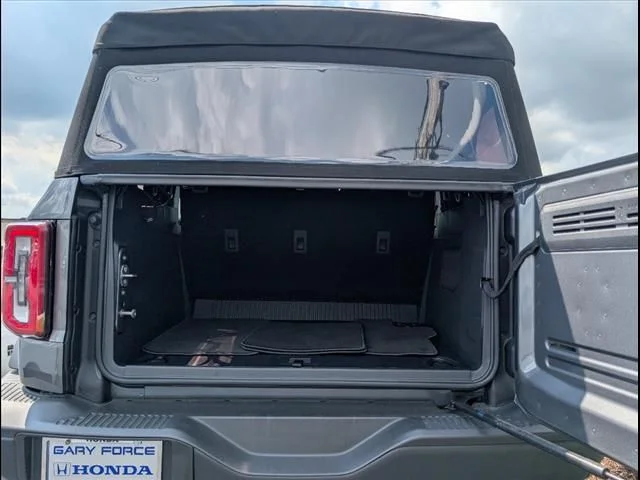 Used 2024 Gray Metallic Ford Badlands image 18