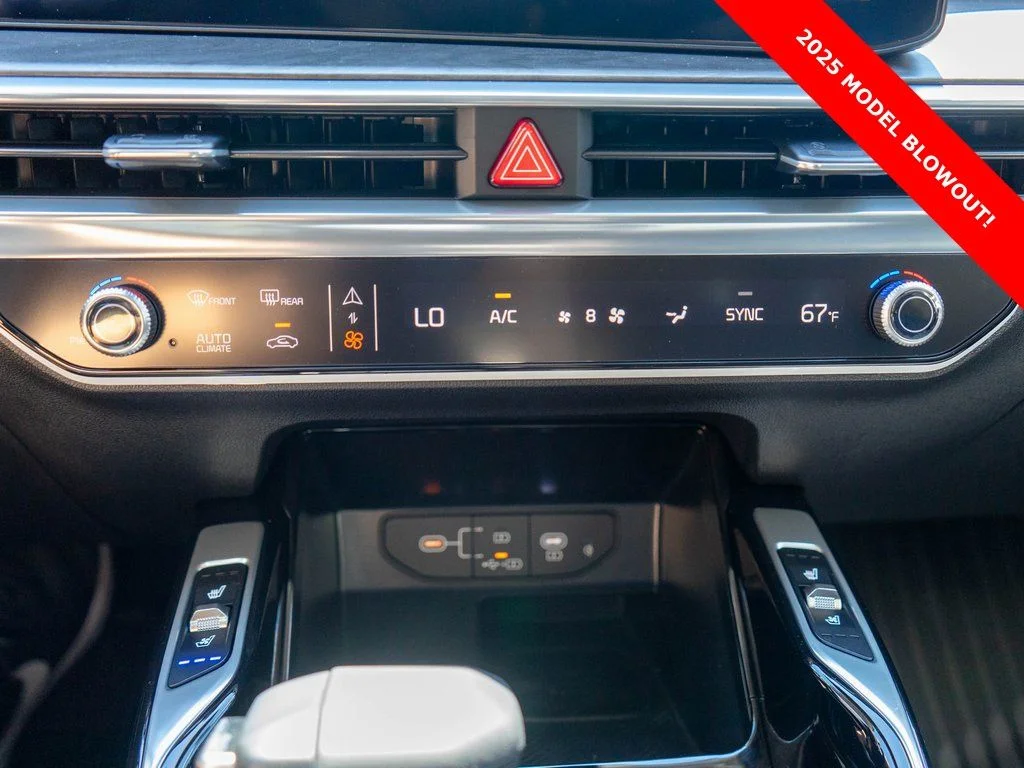 2025 Kia Sorento X-Line SX - Photo 24