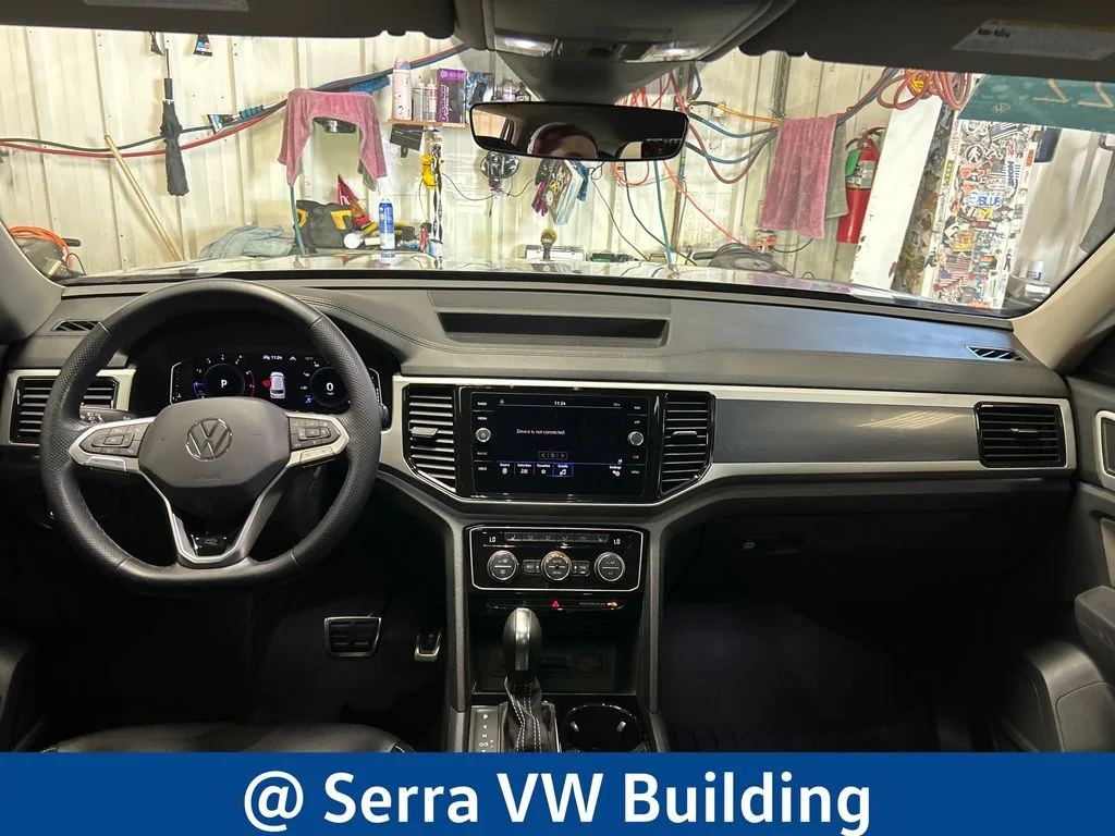 Used 2022  Volkswagen 3.6L V6 SEL R-Line image 20