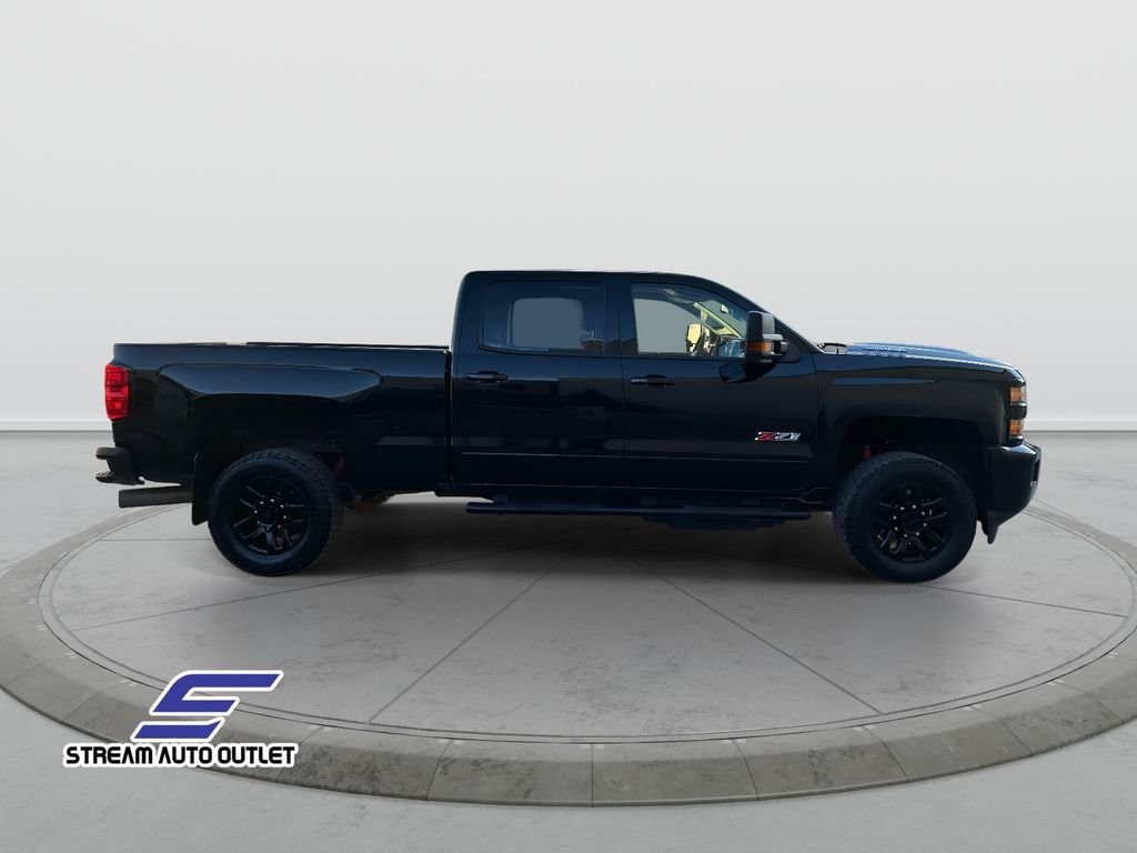2018 Chevrolet Silverado 2500HD LTZ photo 4