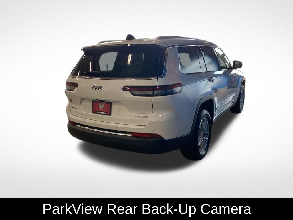 Used 2022 White Jeep Laredo image 16