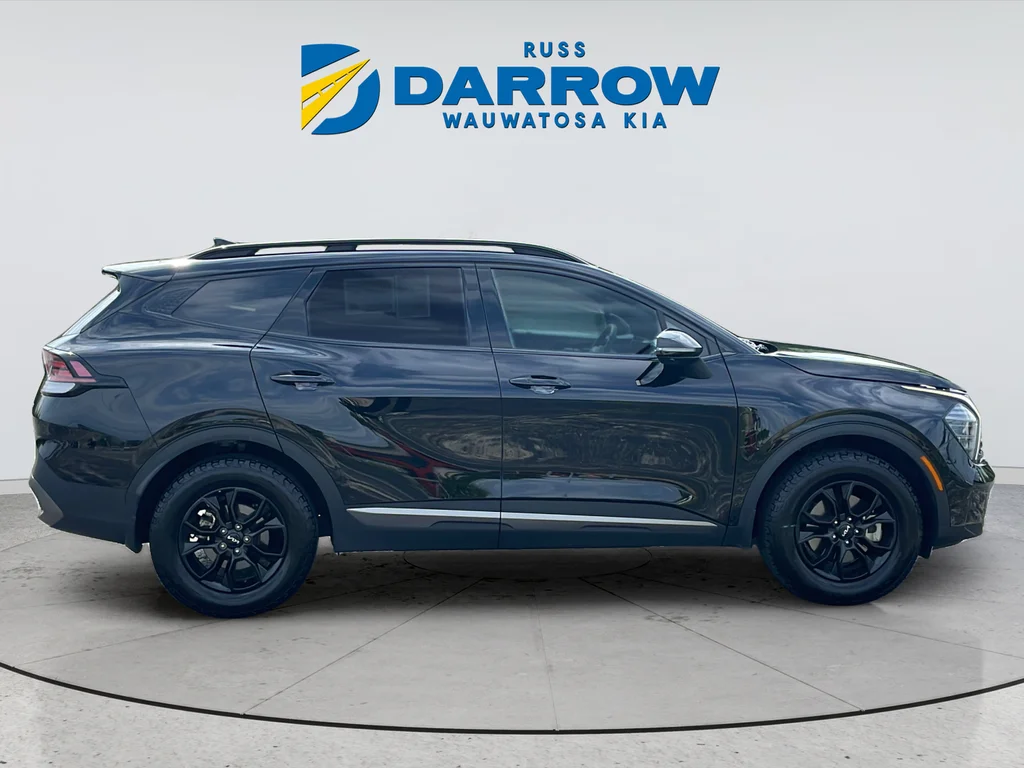 Used 2023 Black Kia X-Pro Prestige image 6