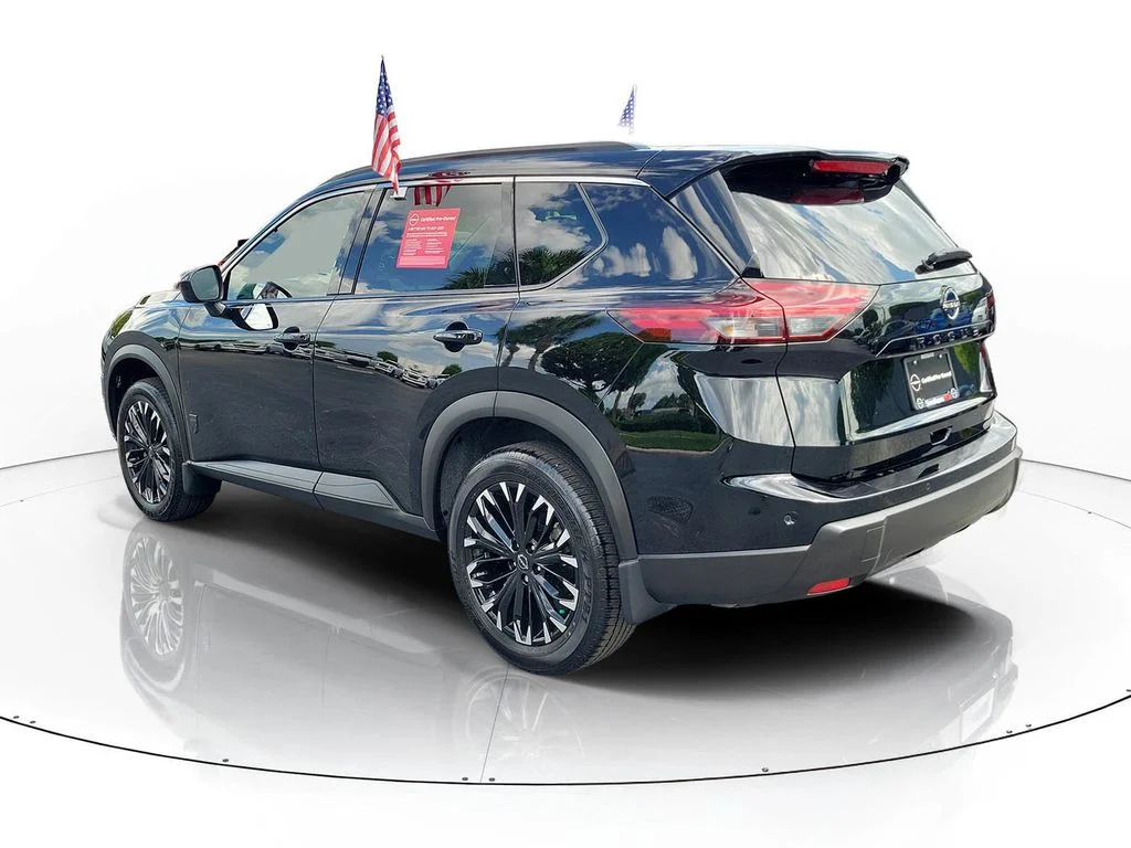 Certified Used 2026 Black Nissan Dark Armor image 5