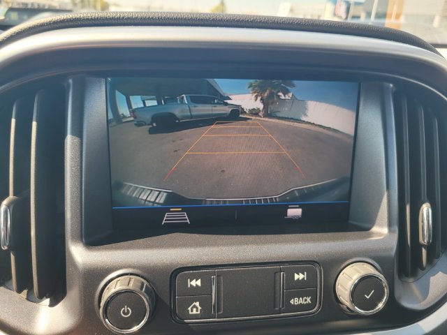 Used 2022 White Chevrolet LT image 20