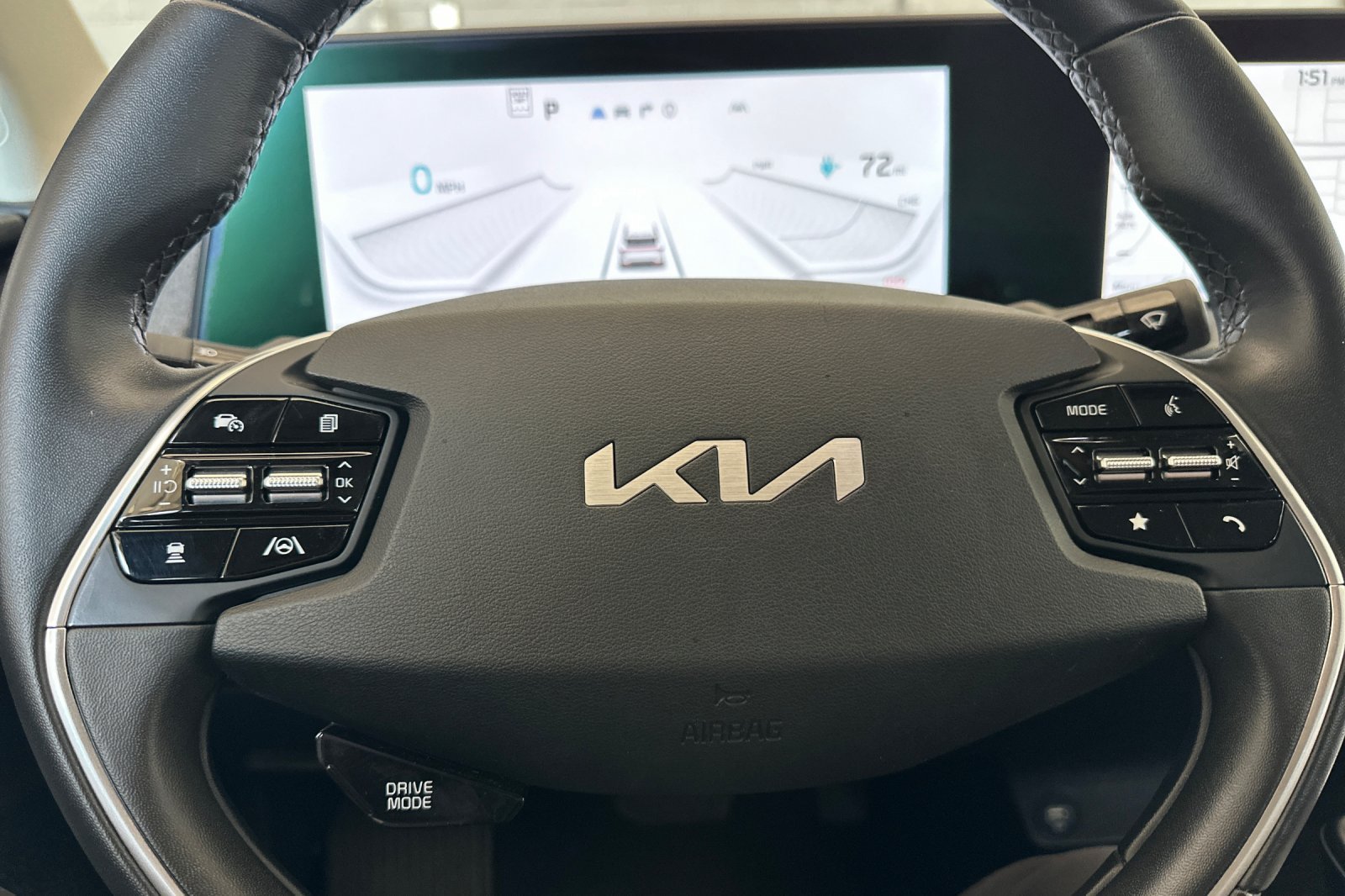 Used 2024 Blue Kia Light image 26