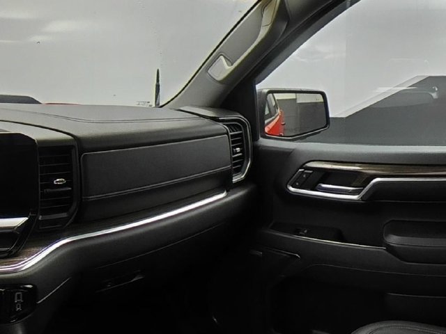 Used 2022 Red Chevrolet LT Trail Boss image 30