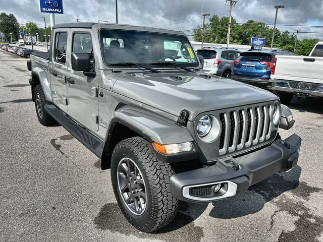 Used 2022 Gray Jeep Overland 4x4 image 10