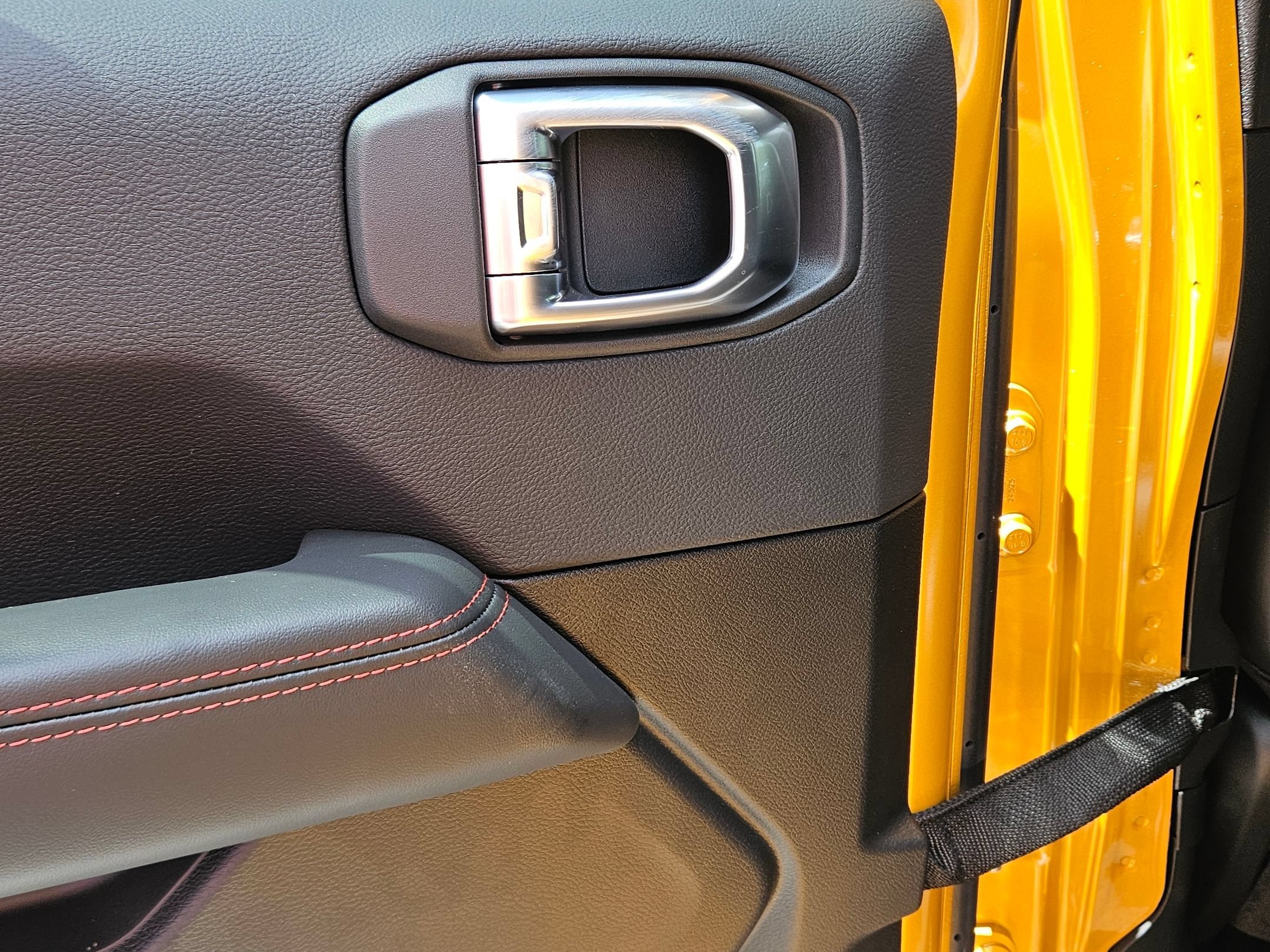 New 2026 Goldilocks Exterior Paint Jeep Rubicon X image 22