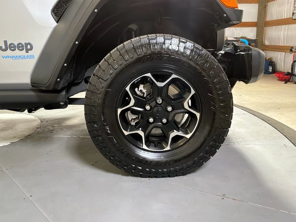 Certified Used 2021 Silver Jeep Unlimited Rubicon 4xe image 13