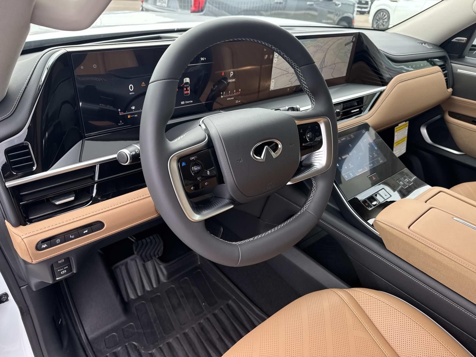 New 2027 RADIANT WHITE INFINITI Luxe 2WD image 14